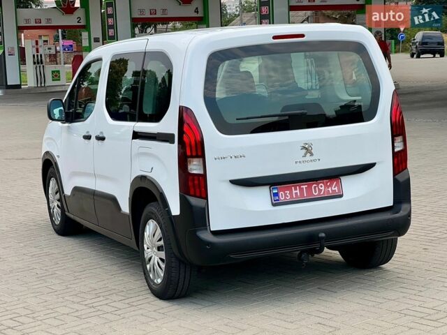 Белый Пежо Rifter, объемом двигателя 1.5 л и пробегом 159 тыс. км за 16200 $, фото 23 на Automoto.ua