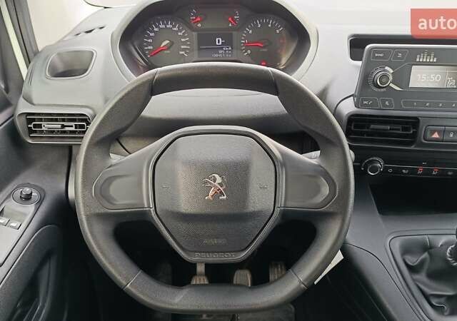 Білий Пежо Rifter, об'ємом двигуна 1.56 л та пробігом 138 тис. км за 14921 $, фото 8 на Automoto.ua
