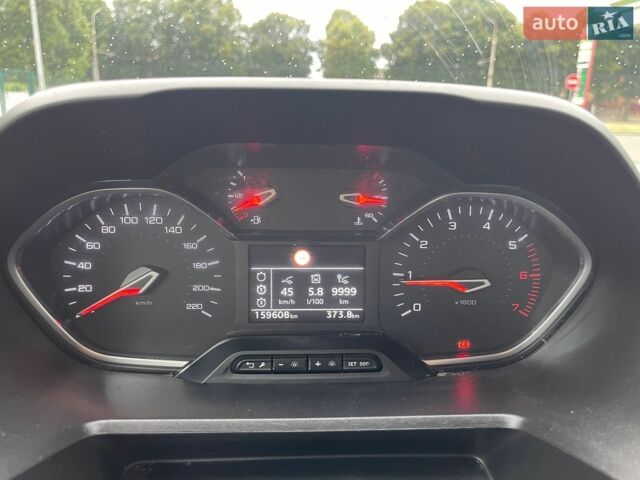 Белый Пежо Rifter, объемом двигателя 1.5 л и пробегом 159 тыс. км за 16300 $, фото 44 на Automoto.ua