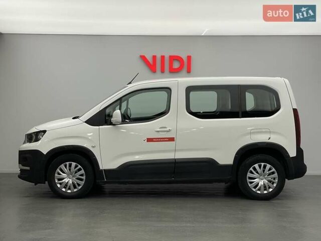 Белый Пежо Rifter, объемом двигателя 1.6 л и пробегом 130 тыс. км за 14869 $, фото 2 на Automoto.ua