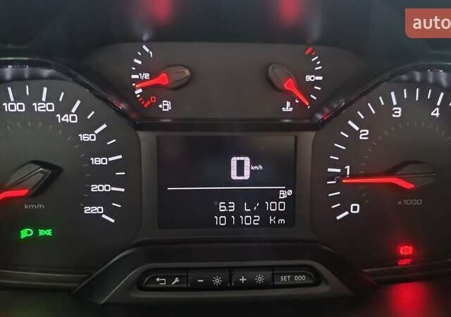 Белый Пежо Rifter, объемом двигателя 1.56 л и пробегом 101 тыс. км за 15515 $, фото 11 на Automoto.ua