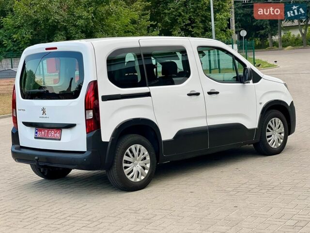 Белый Пежо Rifter, объемом двигателя 1.5 л и пробегом 159 тыс. км за 16200 $, фото 15 на Automoto.ua