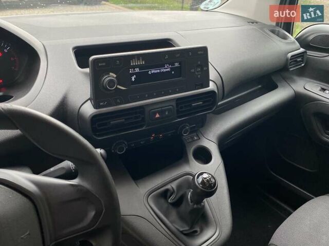 Белый Пежо Rifter, объемом двигателя 1.5 л и пробегом 256 тыс. км за 14900 $, фото 34 на Automoto.ua