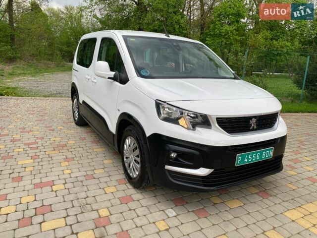Белый Пежо Rifter, объемом двигателя 1.5 л и пробегом 256 тыс. км за 13890 $, фото 14 на Automoto.ua
