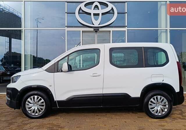 Білий Пежо Rifter, об'ємом двигуна 1.56 л та пробігом 138 тис. км за 14921 $, фото 2 на Automoto.ua