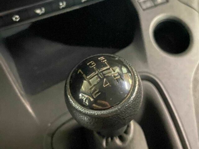 Білий Пежо Rifter, об'ємом двигуна 1.6 л та пробігом 142 тис. км за 13498 $, фото 14 на Automoto.ua