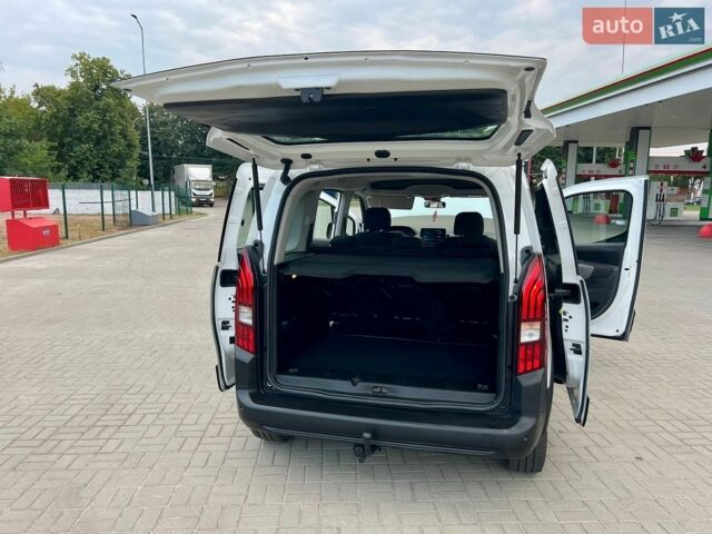 Білий Пежо Rifter, об'ємом двигуна 1.5 л та пробігом 159 тис. км за 14950 $, фото 50 на Automoto.ua