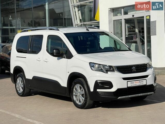 Білий Пежо Rifter, об'ємом двигуна 1.5 л та пробігом 99 тис. км за 22600 $, фото 1 на Automoto.ua