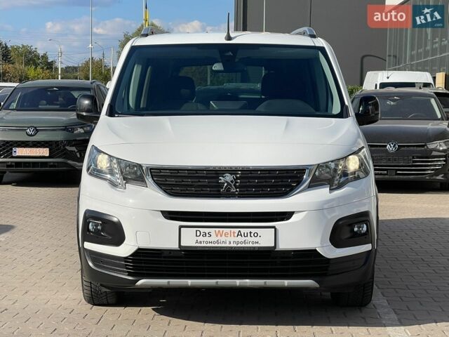 Білий Пежо Rifter, об'ємом двигуна 1.5 л та пробігом 99 тис. км за 22600 $, фото 9 на Automoto.ua