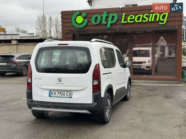 Білий Пежо Rifter, об'ємом двигуна 1.5 л та пробігом 93 тис. км за 21500 $, фото 3 на Automoto.ua
