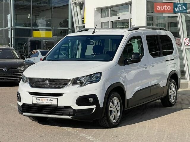 Белый Пежо Rifter, объемом двигателя 1.5 л и пробегом 99 тыс. км за 22600 $, фото 2 на Automoto.ua