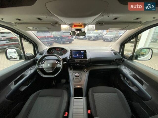 Білий Пежо Rifter, об'ємом двигуна 1.5 л та пробігом 95 тис. км за 23900 $, фото 12 на Automoto.ua
