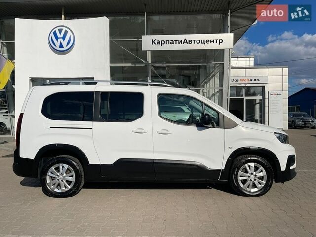 Белый Пежо Rifter, объемом двигателя 1.5 л и пробегом 99 тыс. км за 22600 $, фото 3 на Automoto.ua