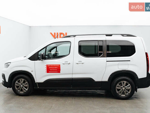 Білий Пежо Rifter, об'ємом двигуна 1.5 л та пробігом 48 тис. км за 28322 $, фото 14 на Automoto.ua