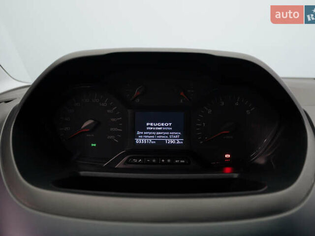 Белый Пежо Rifter, объемом двигателя 1.5 л и пробегом 34 тыс. км за 25835 $, фото 5 на Automoto.ua