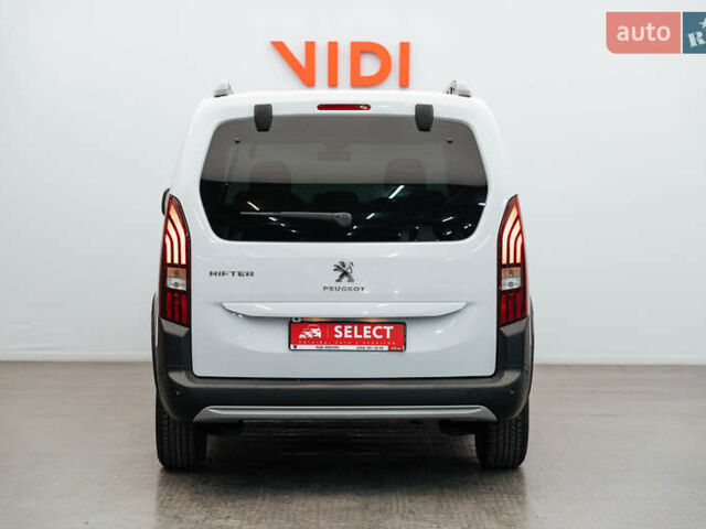 Белый Пежо Rifter, объемом двигателя 1.5 л и пробегом 34 тыс. км за 25835 $, фото 19 на Automoto.ua