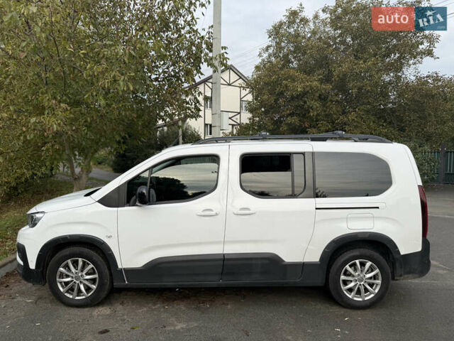 Белый Пежо Rifter, объемом двигателя 1.5 л и пробегом 33 тыс. км за 27999 $, фото 8 на Automoto.ua