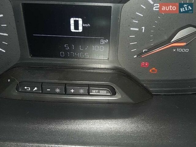 Білий Пежо Rifter, об'ємом двигуна 1.5 л та пробігом 17 тис. км за 19200 $, фото 7 на Automoto.ua