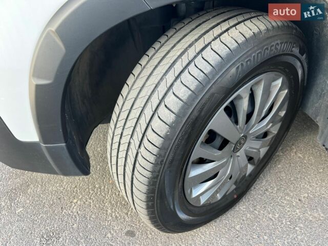 Белый Пежо Rifter, объемом двигателя 1.5 л и пробегом 15 тыс. км за 24999 $, фото 50 на Automoto.ua