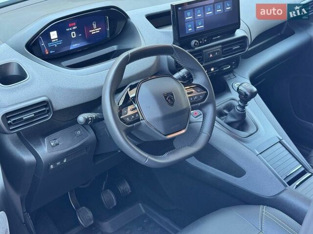 Белый Пежо Rifter, объемом двигателя 1.5 л и пробегом 15 тыс. км за 25999 $, фото 15 на Automoto.ua