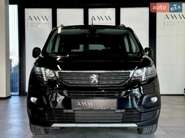 Чорний Пежо Rifter, об'ємом двигуна 1.5 л та пробігом 122 тис. км за 22900 $, фото 1 на Automoto.ua