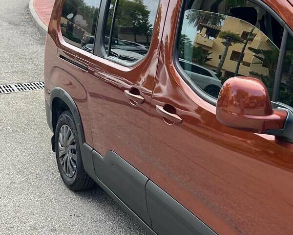 Коричневый Пежо Rifter, объемом двигателя 1.56 л и пробегом 115 тыс. км за 24500 $, фото 3 на Automoto.ua