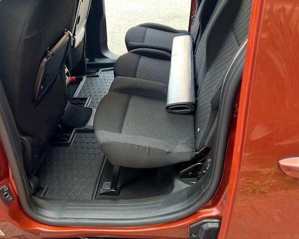 Коричневый Пежо Rifter, объемом двигателя 1.56 л и пробегом 115 тыс. км за 24500 $, фото 20 на Automoto.ua