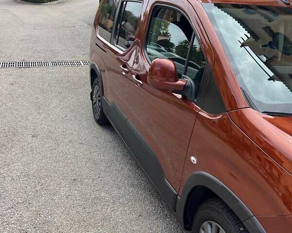 Коричневый Пежо Rifter, объемом двигателя 1.56 л и пробегом 115 тыс. км за 24500 $, фото 9 на Automoto.ua