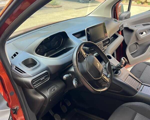 Коричневый Пежо Rifter, объемом двигателя 1.56 л и пробегом 115 тыс. км за 24500 $, фото 22 на Automoto.ua