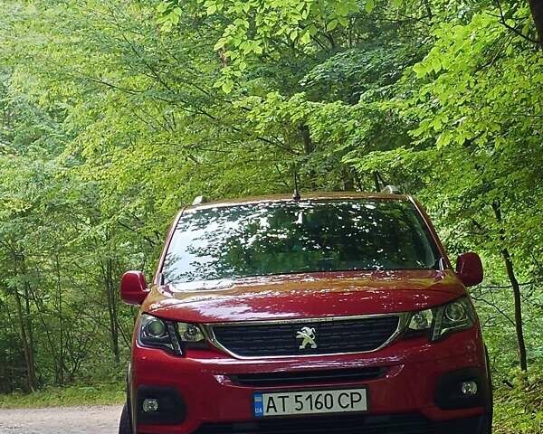 Червоний Пежо Rifter, об'ємом двигуна 1.56 л та пробігом 56 тис. км за 199 $, фото 9 на Automoto.ua