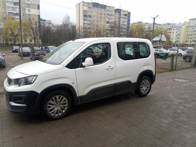 Пежо Rifter, об'ємом двигуна 1.56 л та пробігом 205 тис. км за 13000 $, фото 1 на Automoto.ua