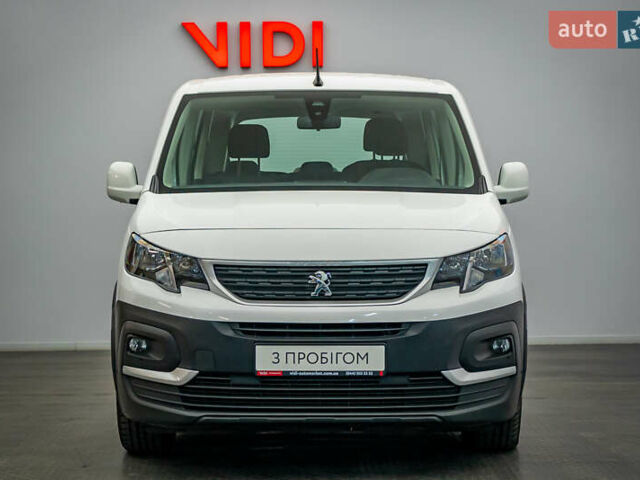 Пежо Rifter, об'ємом двигуна 1.6 л та пробігом 112 тис. км за 14928 $, фото 4 на Automoto.ua