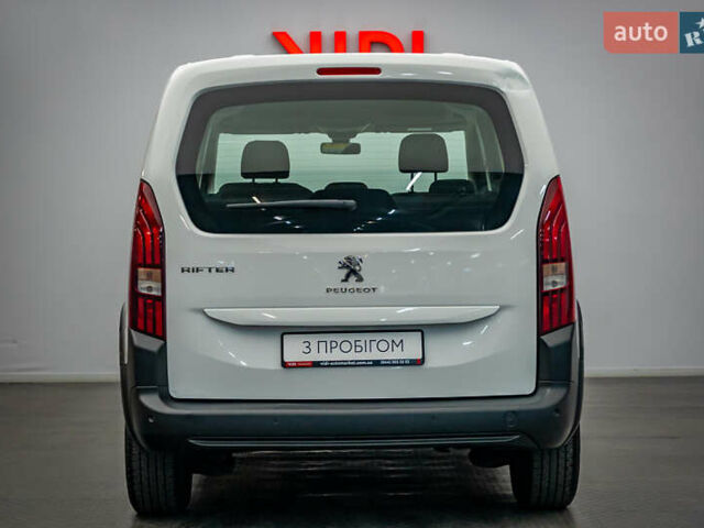 Пежо Rifter, об'ємом двигуна 1.6 л та пробігом 145 тис. км за 14218 $, фото 5 на Automoto.ua