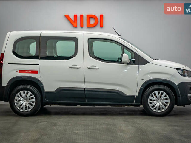 Пежо Rifter, об'ємом двигуна 1.6 л та пробігом 112 тис. км за 14928 $, фото 2 на Automoto.ua