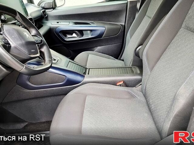 Пежо Rifter, объемом двигателя 1.6 л и пробегом 168 тыс. км за 15000 $, фото 8 на Automoto.ua