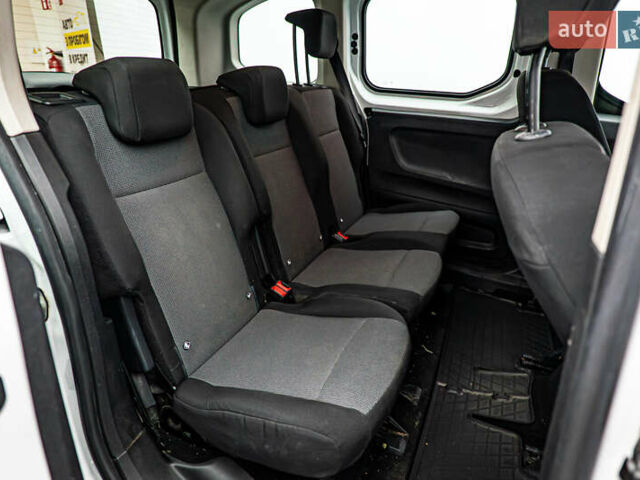 Пежо Rifter, об'ємом двигуна 1.6 л та пробігом 112 тис. км за 14928 $, фото 10 на Automoto.ua