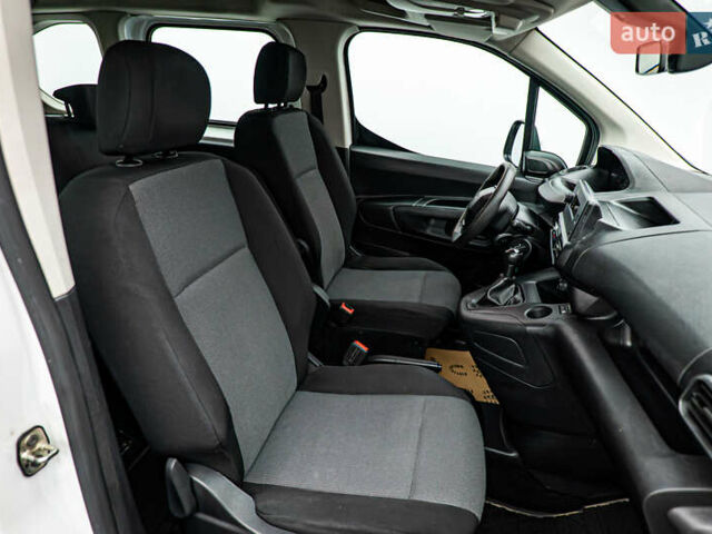 Пежо Rifter, объемом двигателя 1.6 л и пробегом 139 тыс. км за 14737 $, фото 11 на Automoto.ua
