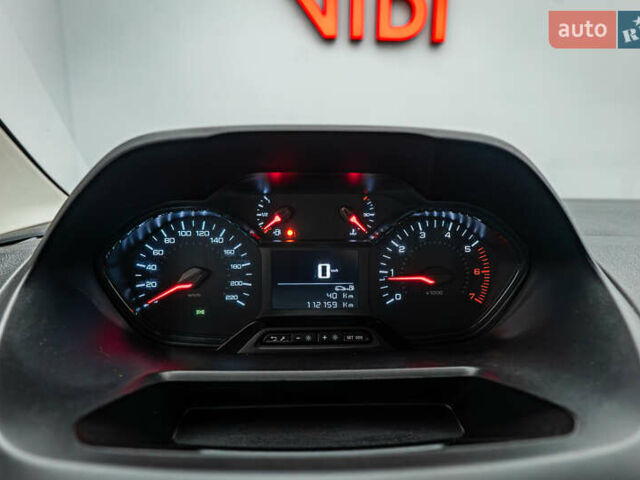 Пежо Rifter, об'ємом двигуна 1.6 л та пробігом 112 тис. км за 14928 $, фото 9 на Automoto.ua