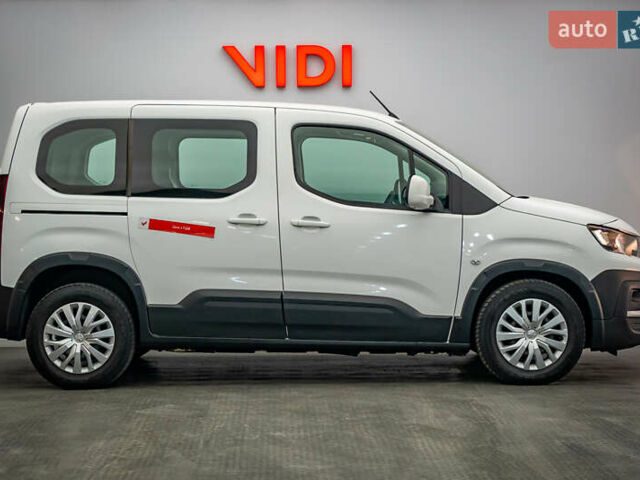 Пежо Rifter, об'ємом двигуна 1.6 л та пробігом 112 тис. км за 14928 $, фото 3 на Automoto.ua