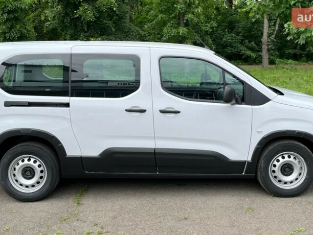 Пежо Rifter, объемом двигателя 1.5 л и пробегом 0 тыс. км за 25706 $, фото 3 на Automoto.ua