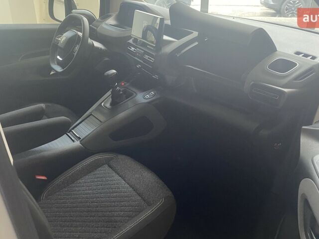 Пежо Rifter, объемом двигателя 1.5 л и пробегом 0 тыс. км за 29138 $, фото 21 на Automoto.ua