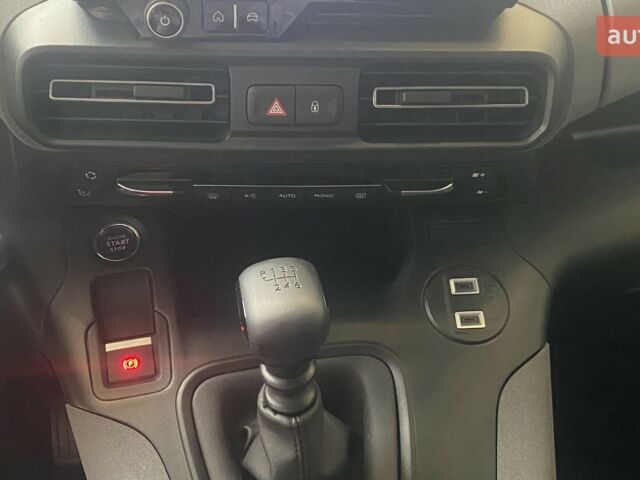 Пежо Rifter, объемом двигателя 1.5 л и пробегом 0 тыс. км за 29138 $, фото 13 на Automoto.ua