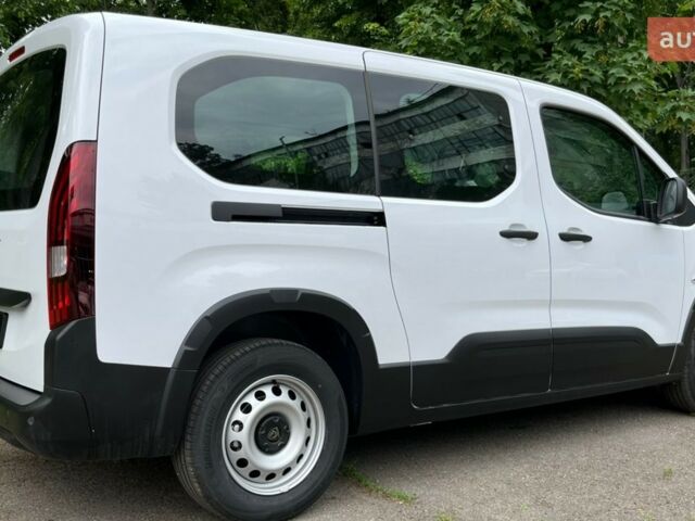 Пежо Rifter, объемом двигателя 1.5 л и пробегом 0 тыс. км за 25706 $, фото 9 на Automoto.ua