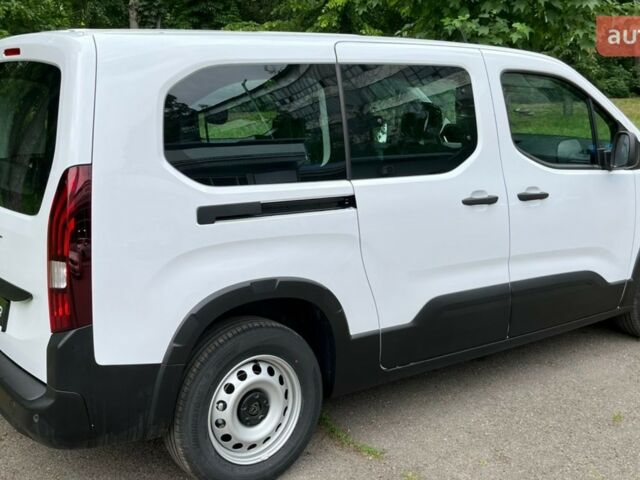 Пежо Rifter, объемом двигателя 1.5 л и пробегом 0 тыс. км за 25706 $, фото 13 на Automoto.ua