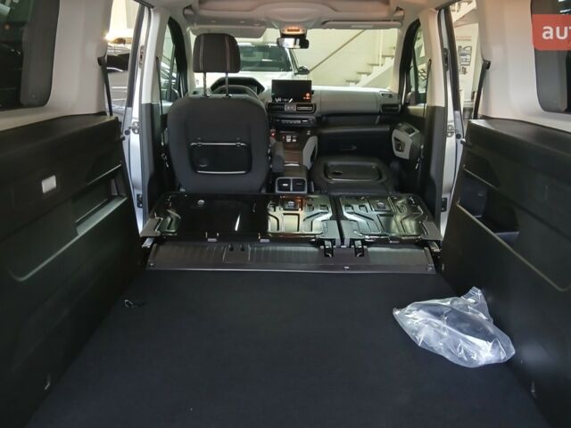 Пежо Rifter, об'ємом двигуна 1.5 л та пробігом 0 тис. км за 32389 $, фото 18 на Automoto.ua