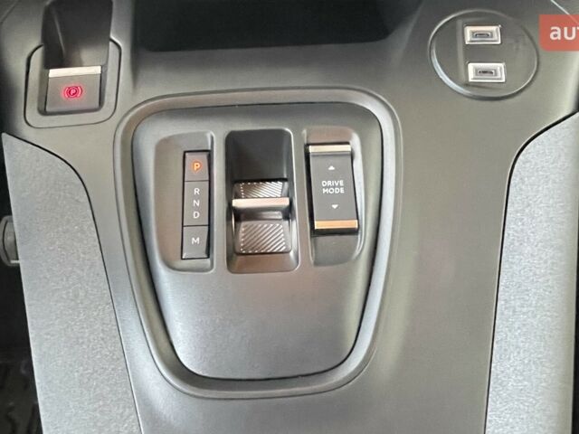 купити нове авто Пежо Rifter 2025 року від офіційного дилера ТОВ «Альфа Авангард» Пежо фото