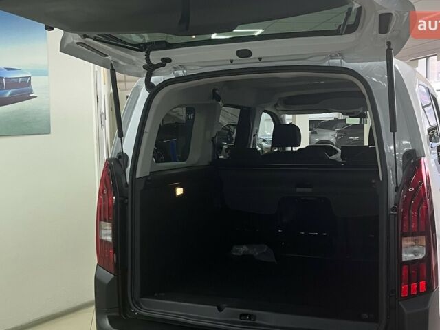 Пежо Rifter, об'ємом двигуна 1.5 л та пробігом 0 тис. км за 31952 $, фото 13 на Automoto.ua