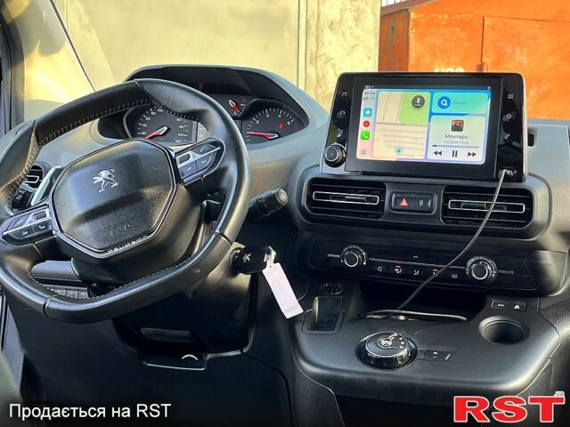 Серый Пежо Rifter, объемом двигателя 1.5 л и пробегом 56 тыс. км за 18800 $, фото 12 на Automoto.ua
