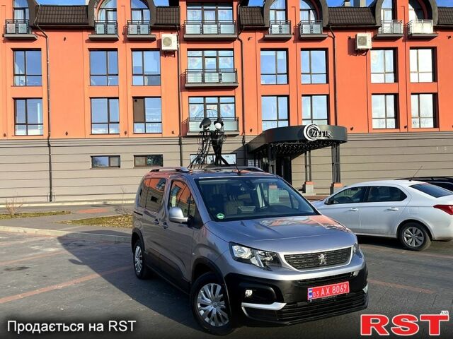 Серый Пежо Rifter, объемом двигателя 1.5 л и пробегом 56 тыс. км за 18800 $, фото 1 на Automoto.ua