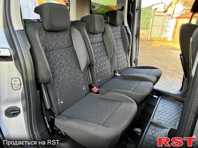 Серый Пежо Rifter, объемом двигателя 1.5 л и пробегом 56 тыс. км за 18800 $, фото 11 на Automoto.ua